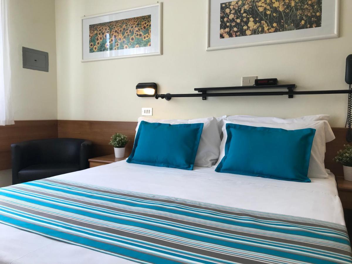 Golf Hotel 里乔内 外观 照片