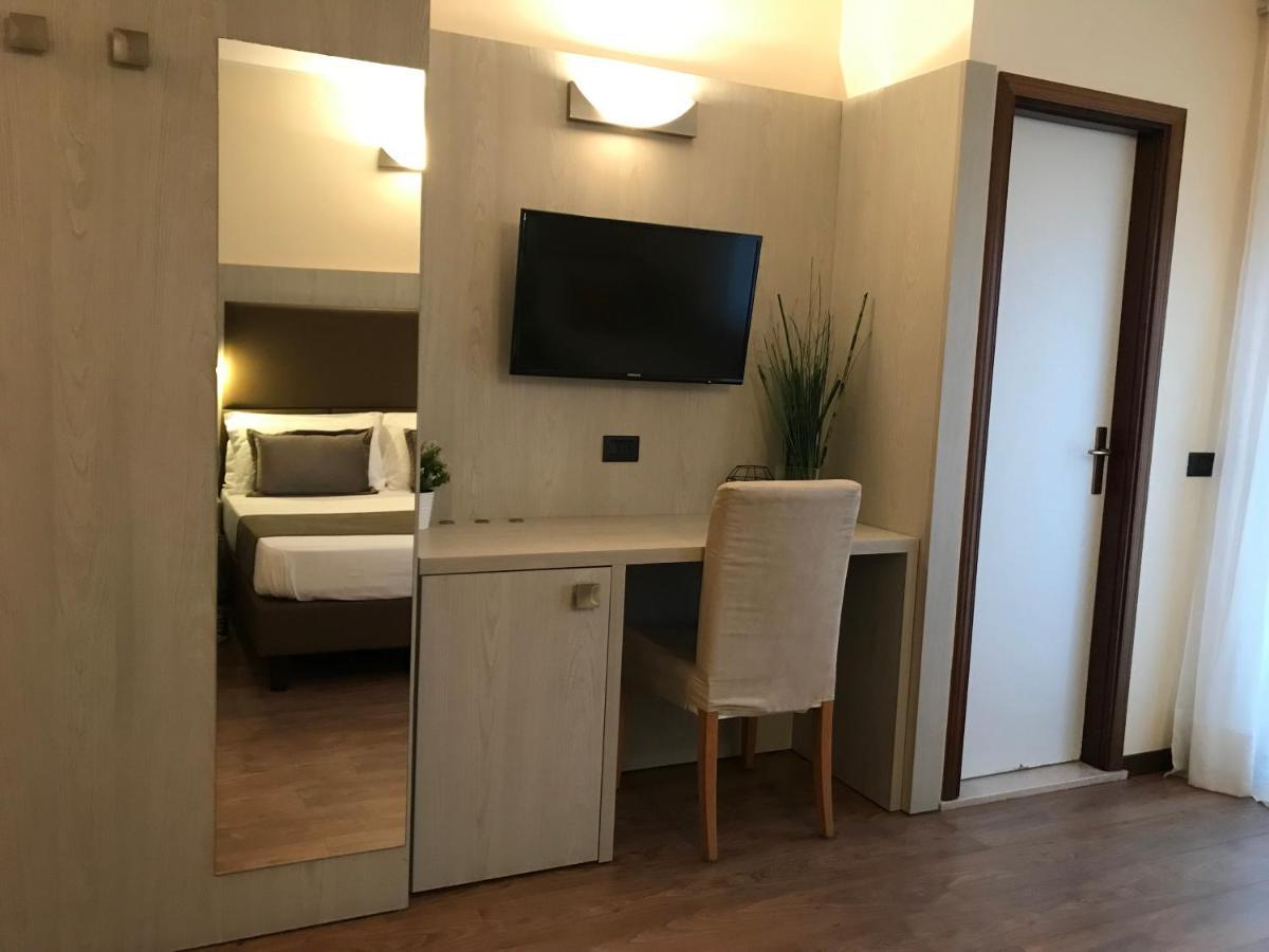Golf Hotel 里乔内 外观 照片