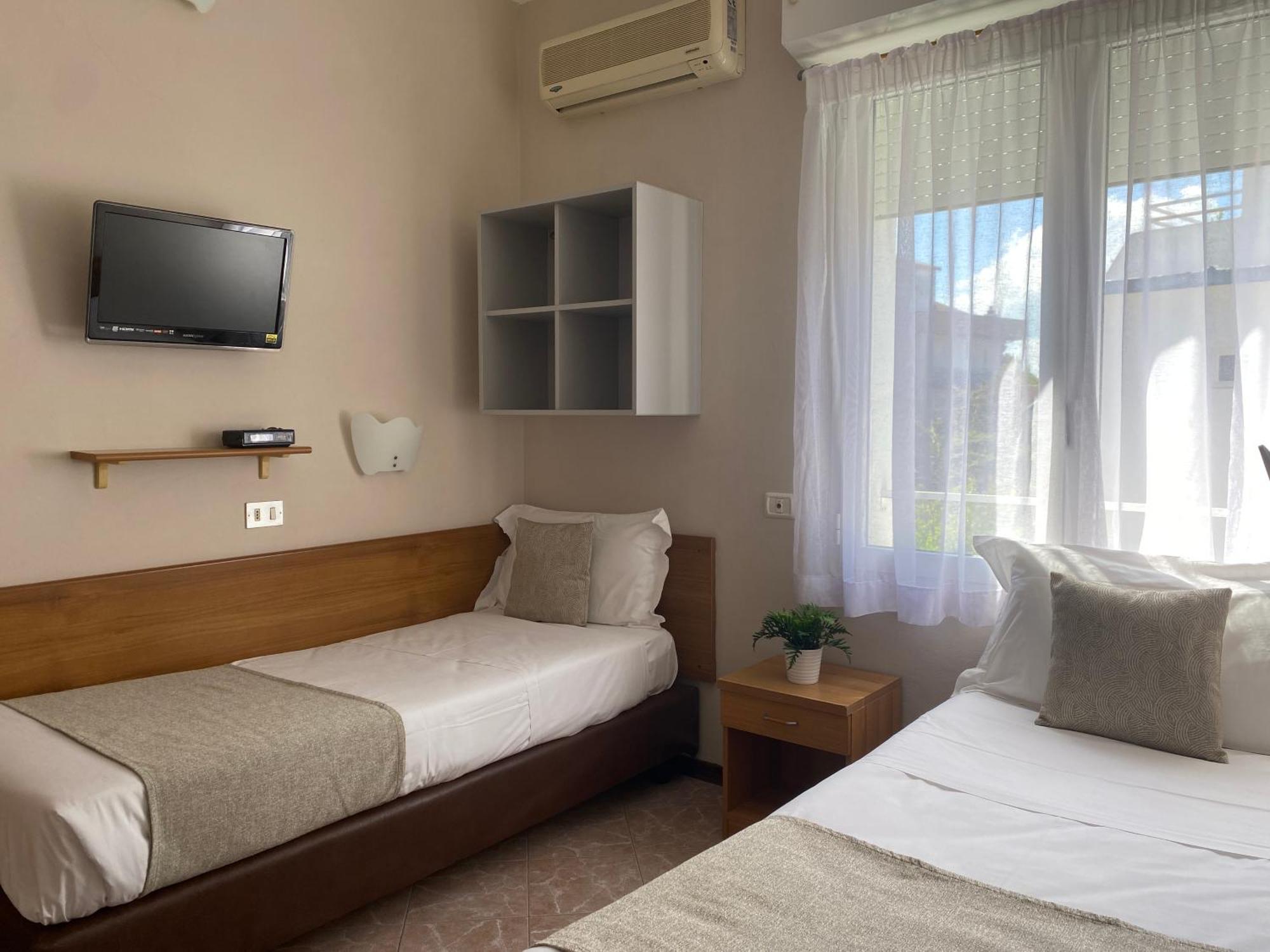 Golf Hotel 里乔内 外观 照片